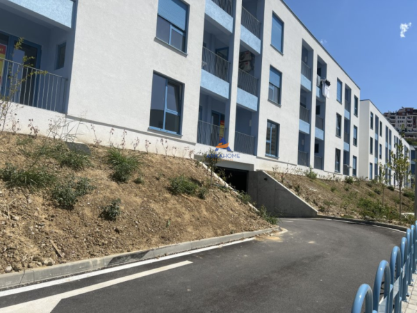 Tirane, shitet apartament 1+1+Ballkon Kati 3, 59 m² 93.000 € (Kompleksi Oxa , Fresku)