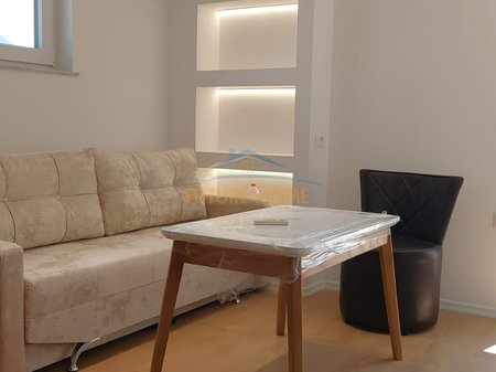 Tirane, jepet me qera apartament 1+1 Kati 9, 70 m² 600 € 