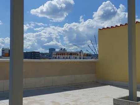 Tirane, jepet me qera apartament 1+1 Kati 9, 70 m² 600 € 