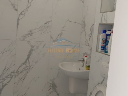 Tirane, jepet me qera apartament 1+1 Kati 9, 70 m² 600 € 