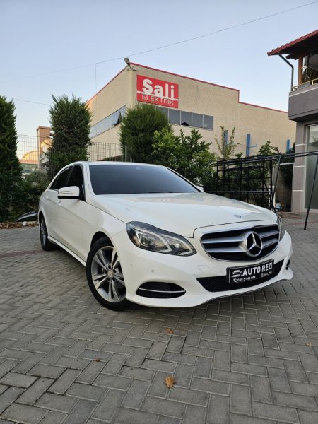 Fier, shes makine Mercedes benz Nafte, e bardhë automatik 13.000€