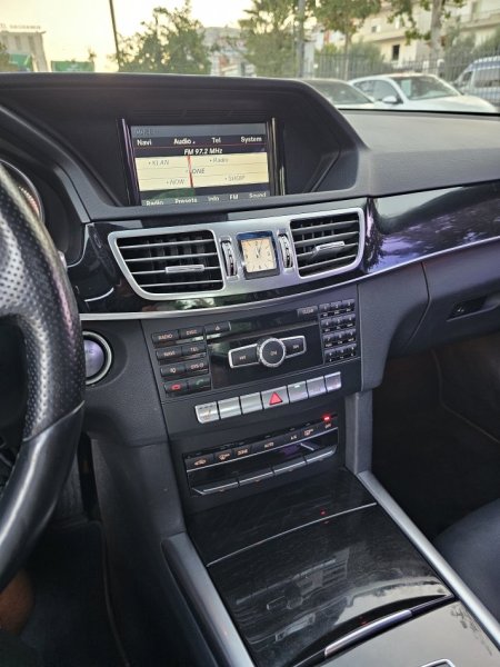 Fier, shes makine Mercedes benz Nafte, e bardhë automatik 13.000€