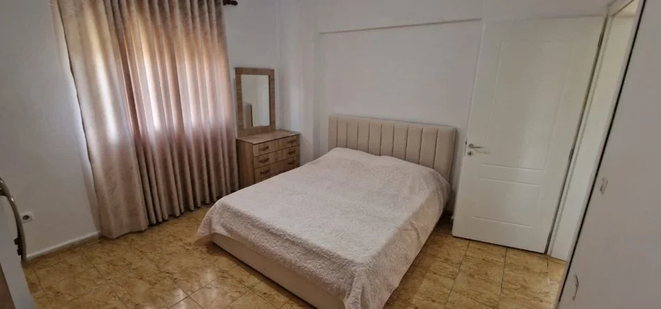 Tirane, jepet me qera apartament 2+1 Kati 4, 80 m² 600 € (Don Bosko)