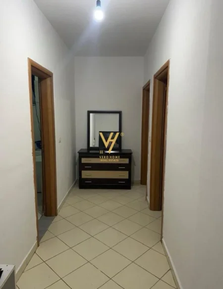 Tirane, jepet me qera apartament 2+1+Ballkon Kati 9, 120 m² 500 € (ASTIR)