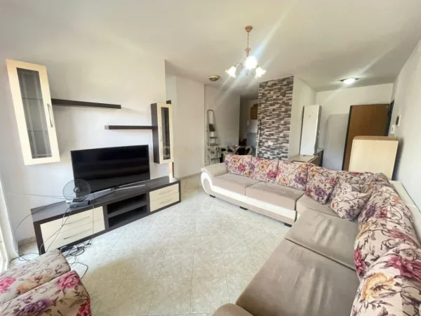 Tirane, shitet apartament 1+1 Kati 2, 75 m² 156.000 € (Ish Fusha e Aviacionit)