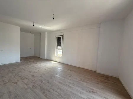Tirane, shitet apartament 2+1 Kati 4, 98 m² 118.600 € (Paskuqan)