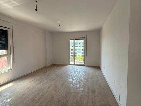 Tirane, shitet apartament 2+1 Kati 4, 99 m² 118.600 € (Paskuqan)