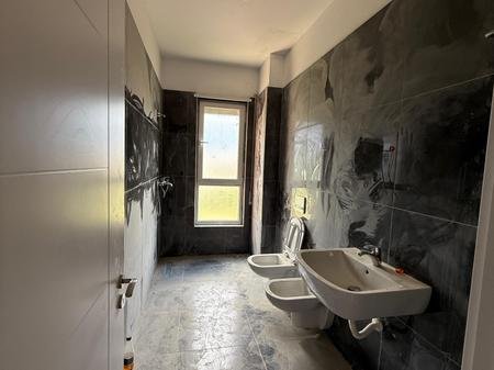 Tirane, shitet apartament 2+1 Kati 4, 99 m² 118.600 € (Paskuqan)