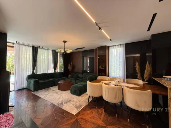Durres, shitet Vile 2 Katshe Kati 2, 597 m² 1.300.000 € (Gjiri i Lalzit , San Pietro)