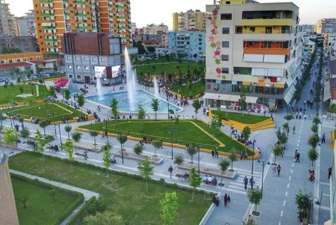 Fier, shitet apartament 2+1+Aneks+Ballkon , 145 m² 95.000 € (Lagjia Kastriot Fier)