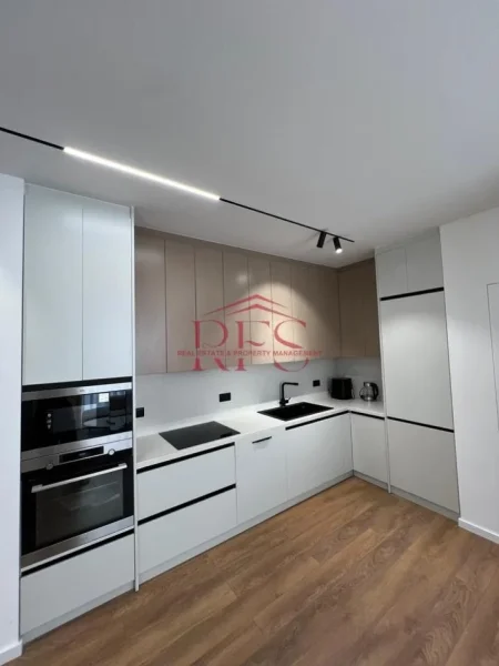 📍 Jepet me Qera Apartament 2+1 Luks  – Liqeni i Thatë,  1,100 €