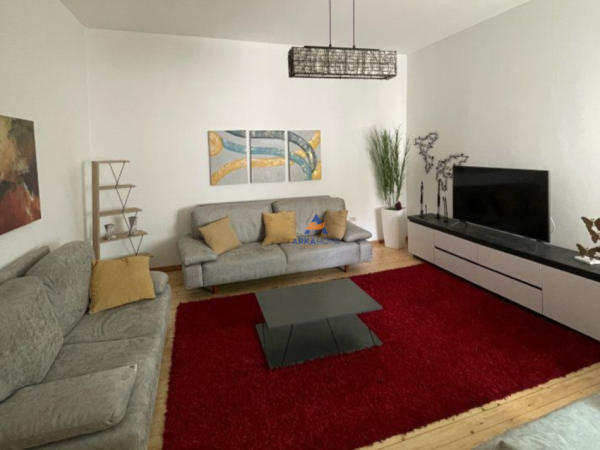 Tirane, jepet me qera apartament 1+1 Kati 1, 70 m² 600 € (Myslym Shyri)