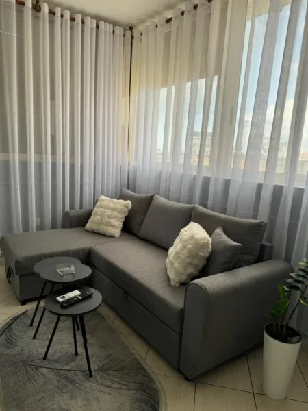 Tirane, jepet me qera apartament 1+1 Kati 5, 48 m² 540 € (Rruga e Durrësit)