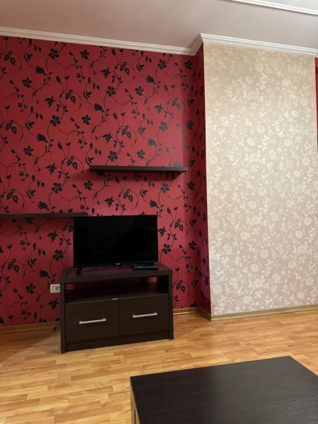 Tirane, jepet me qera apartament 1+1 Kati 3, 78 m² 500 €