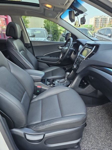 Fier, shes makine Hyundai Santa Fe Nafte, e bardhë automatik 12.800 €