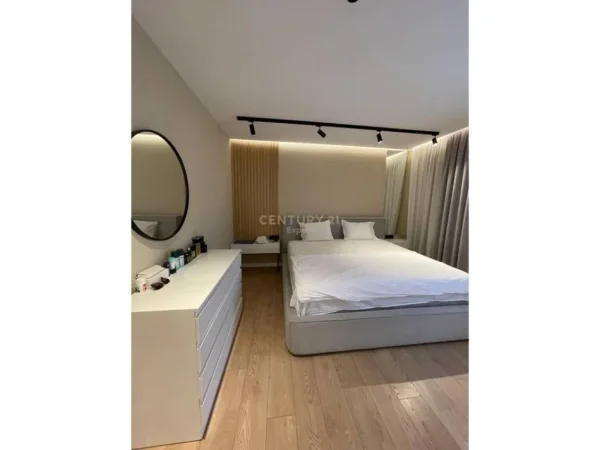 Tirane, jepet me qera apartament 2+1 Kati 6, 90 m² 1.000 € (Rr. Kosovareve)