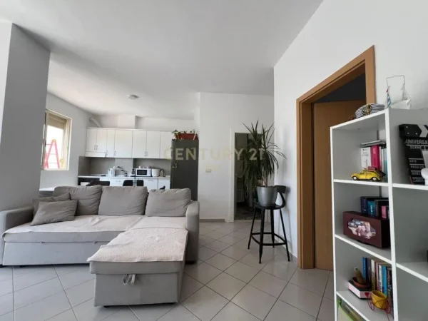 Durres, shitet apartament+verande | Penthouse 2+1 Kati 5, 255 m² 230.000 € (Mali i Robit , Durres)