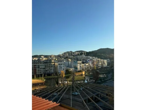 Tirane, shitet apartament 2+1+Aneks+Ballkon Kati 6, 72 m² 260.000 € (Neom118184)