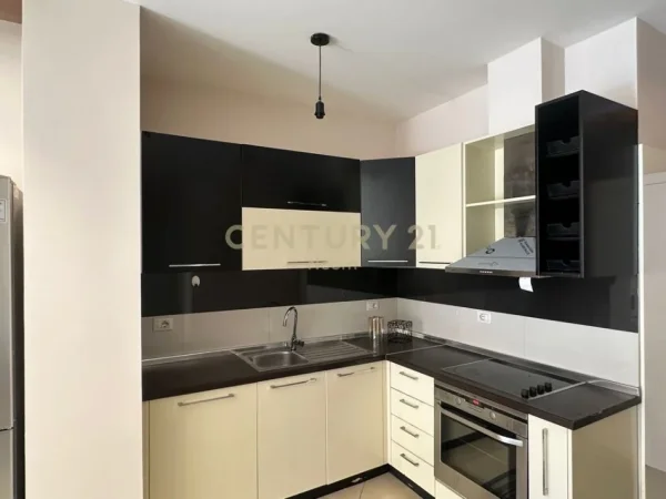 Tirane, jepet me qera apartament 1+1+Aneks+Ballkon Kati 1, 70 m² 500 € (Neom119183)