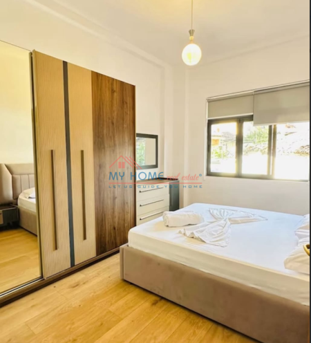 Tirane, jepet me qera apartament 1+1+Ballkon Kati 1, 62 m² 650 € (Qender)