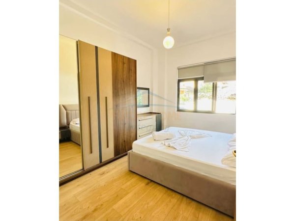 Tirane, jepet me qera apartament 2+1 Kati 1, 50 m² 600 € (9 Kateshet, Qender)