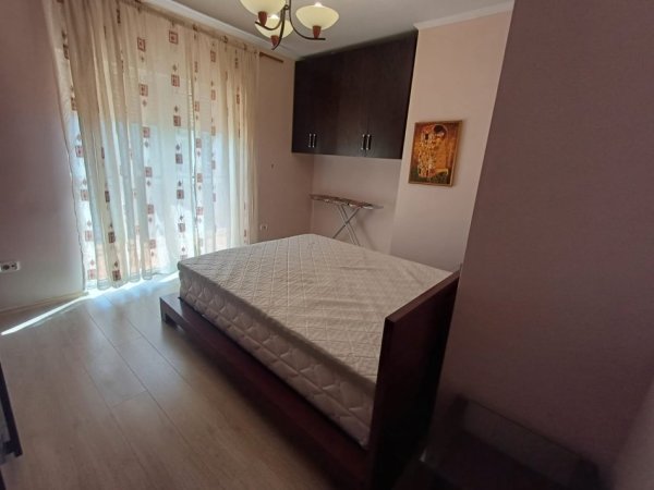 APARTAMENT 1+1 ME QIRA  550 € (ISH EKSPOZITA)