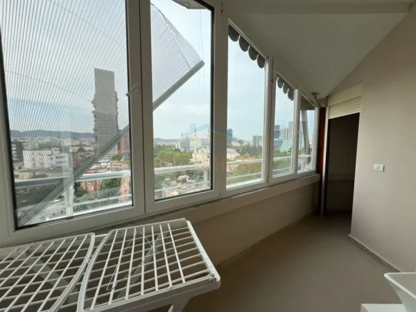Tirane, jepet me qera apartament 1+1 Kati 9, 70 m² 800 € (Shkolla e baletit)