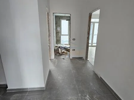 Tirane, shitet apartament 2+1+Ballkon Kati 3, 104 m² 208.000 € (JORDAN MISJA)