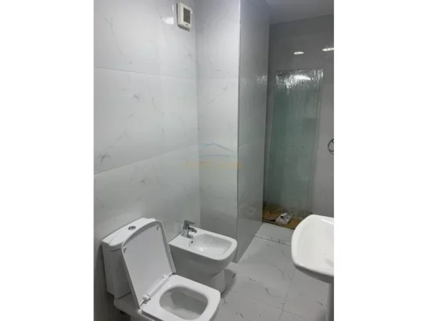 jepet me qera apartament 2+1 Kati 2, 95 m² 600 €