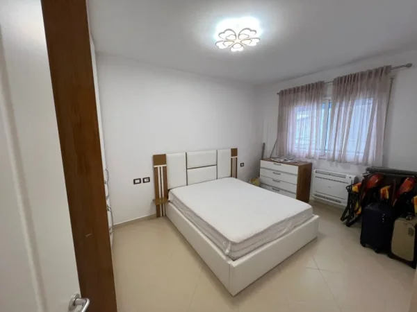 Vlore, shitet apartament 2+1+Ballkon Kati 4, 111 m² 193.000 €