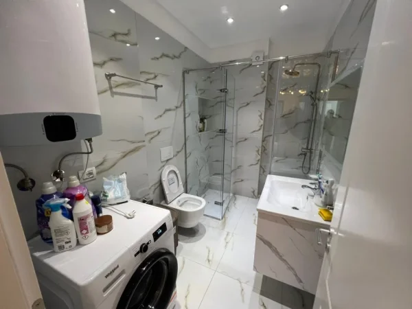 Vlore, shitet apartament 2+1+Ballkon Kati 4, 111 m² 193.000 €