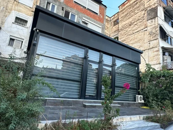 Tirane, shitet ambjent biznesi Kati 0, 70 m² 120.000 € (Rruga " Idriz Dollaku")