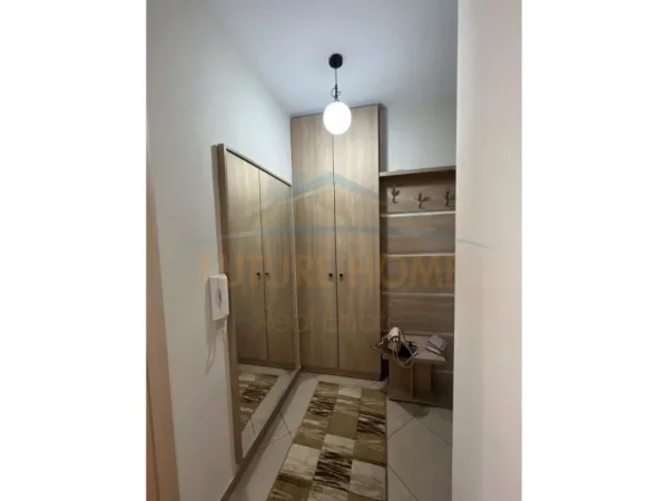 Tirane, shitet apartament 2+1 Kati 8, 98 m² 