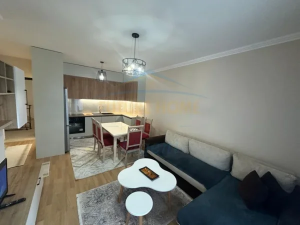 Tirane, jepet me qera apartament 2+1 Kati 3, 90 m² 700 € (Fiori Di Bosko, Don Bosko)
