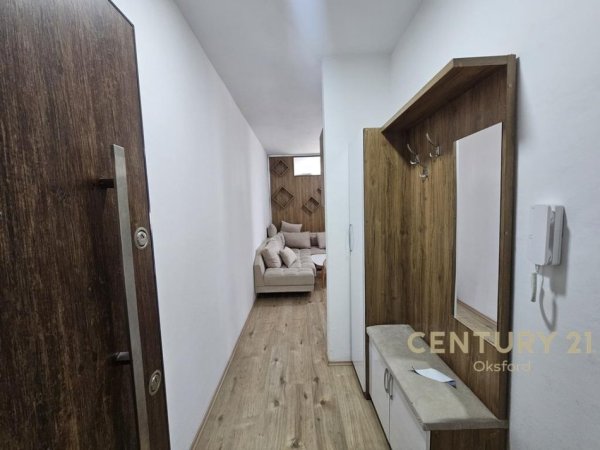Tirane, jepet me qera apartament 2+1 Kati 8, 74 m² 600 € (Ish Fusha e Aviacionit)