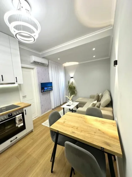 Tirane, shitet apartament 1+1 Kati 1, 43 m² 126.000 € (Fillimi i rruges Peti)