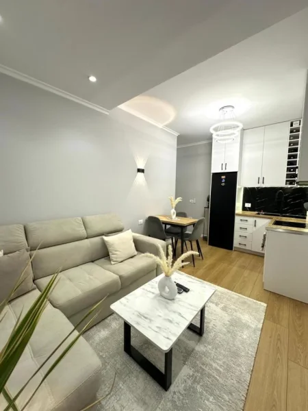 Tirane, shitet apartament 1+1 Kati 1, 43 m² 126.000 € (Fillimi i rruges Peti)