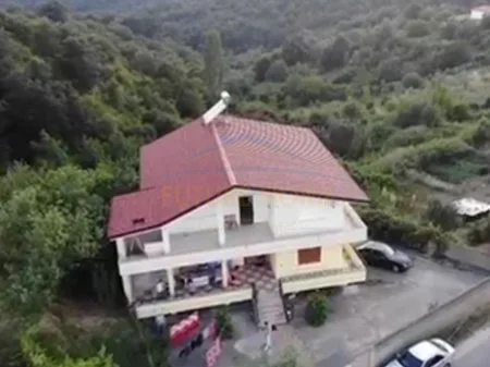 Gjiri Lalezit | Hamallaj, shitet Vile 3 Katshe , 26.000.000 € 