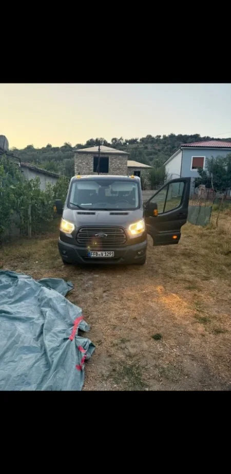 Fier, shitet Kamioncine Ford Nafte, e zeze manuale 220.000 km