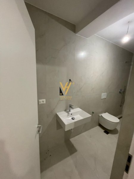 Tirane, jepet me qera apartament 3 Katshe Kati 0, 200 m² 1.600 € (SAUK, ABA RESIDENCE)