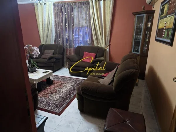 Tirane, shitet apartament 1+1 Kati 4, 55 m² 106.000 € (RRUGA E DIBRES)