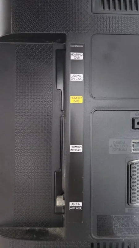 Tirane, shes Flat TV 10.000 Leke