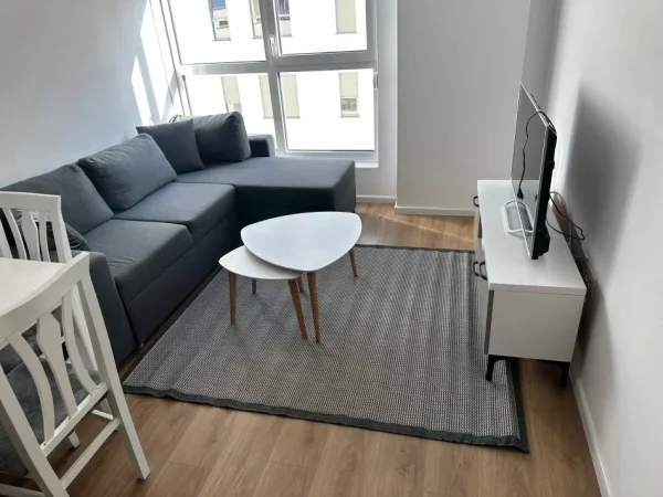 Tirane, jepet me qera apartament 1+1+Ballkon Kati 6, 60 m² 380 € (Rruga Pasho Hysa)