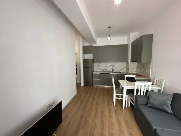 Tirane, jepet me qera apartament 1+1+Ballkon Kati 6, 60 m² 380 € (Rruga Pasho Hysa)