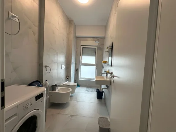 Tirane, jepet me qera apartament 1+1+Ballkon Kati 6, 60 m² 380 € (Rruga Pasho Hysa)