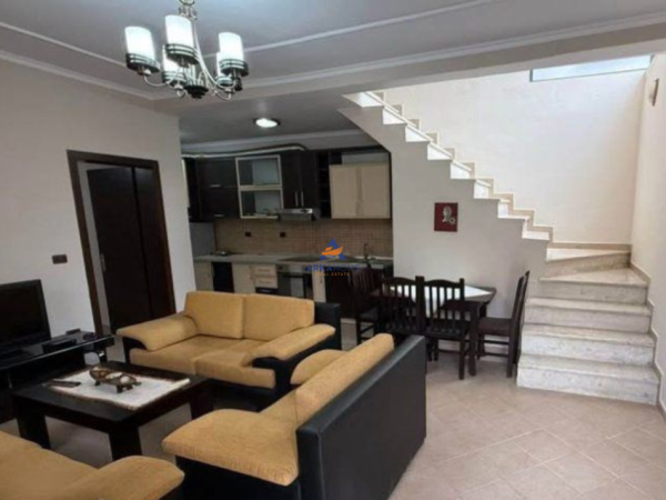 Tirane, jepet me qera apartament 4+1 Kati 3, 180 m² 600 € (Rruga Ramiz Treni)