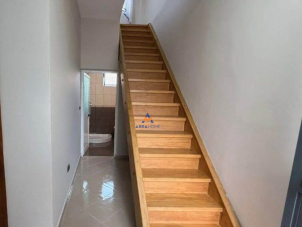 Tirane, jepet me qera apartament 4+1 Kati 3, 180 m² 600 € (Rruga Ramiz Treni)