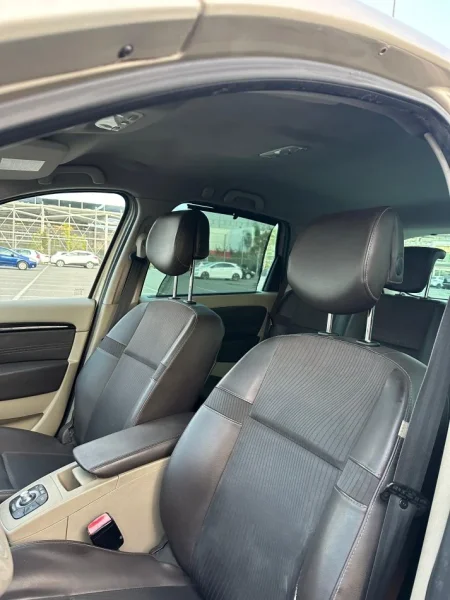 Tirane, makine Renault Nafte, e argjendtë automatik Kondicioner 40 €