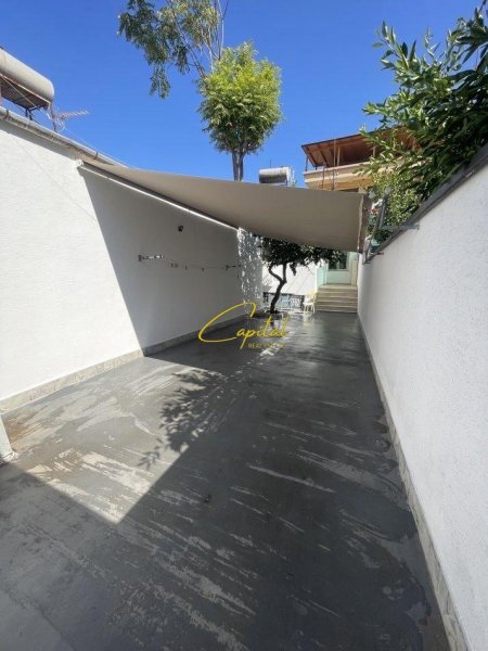 Tirane, jepet me qera apartament 1+1 Kati 1, 70 m² 600 € (MYSLYM SHYRI)