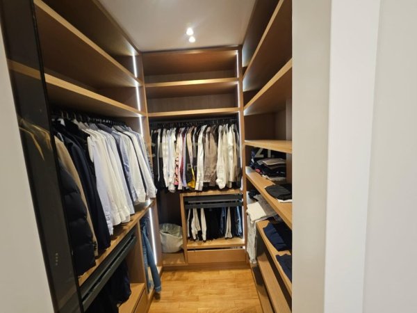 Tirane, shitet apartament 3+1+Aneks+Ballkon Kati 1, 141 m² 485.000 € (Liqeni i Thate)